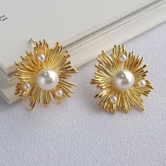 Pearl  earrings N331 - Picture 1 of 5